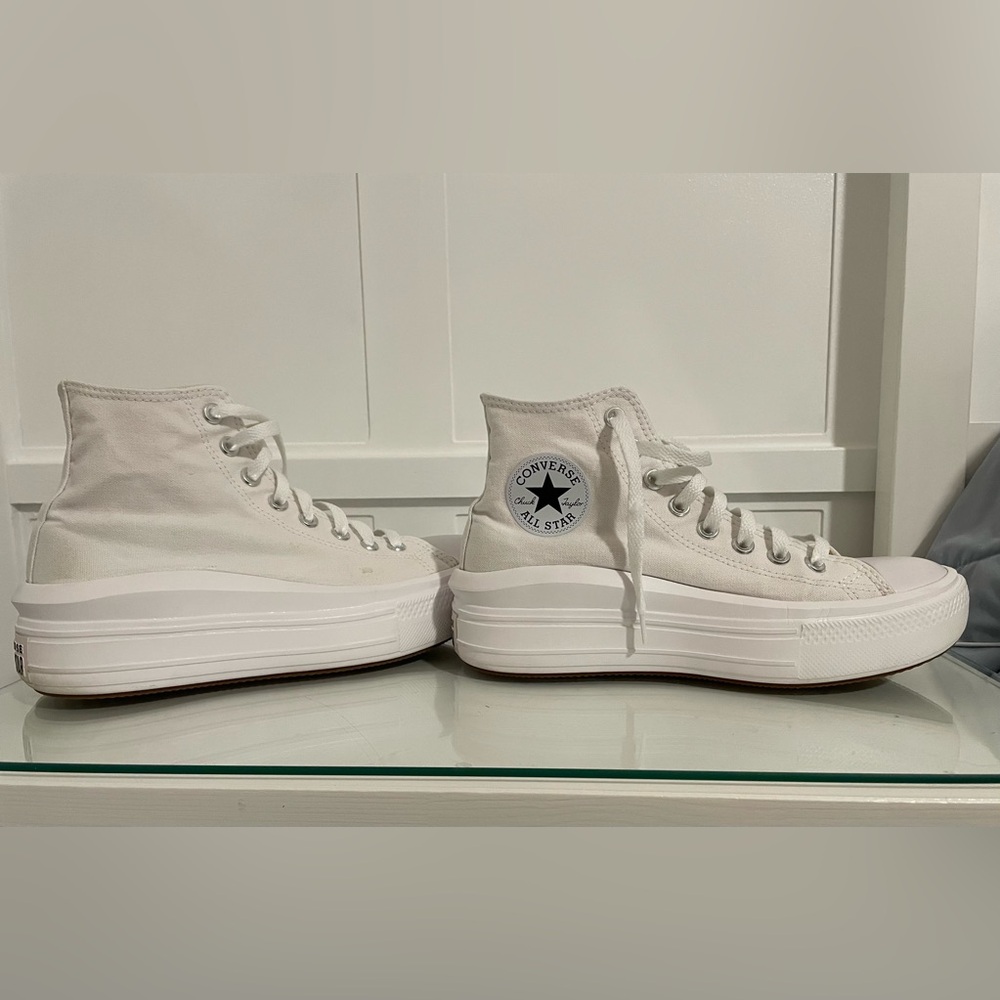 Converse Women's Chuck Taylor All Star Move Platform Lightweight